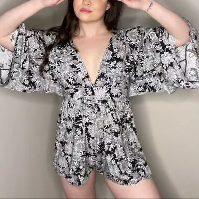 Motel Plunging Neckline Angel Sleeve Romper • $25