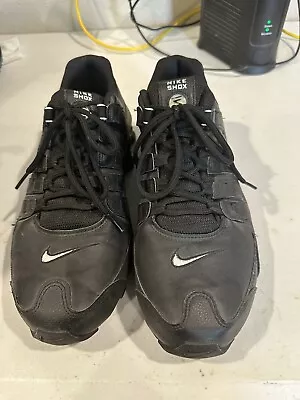 Mens Preowned Nike Shox Nz Size 11  Black/white • $140