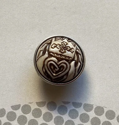 $19.95 • Buy Noosa Amsterdam Chunk  Claddagh   *Brand New **Genuine ***Rare