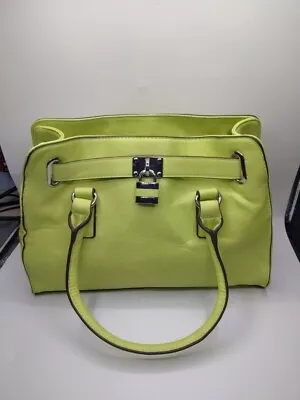 Charming Charlie Purse Lime Green • $15