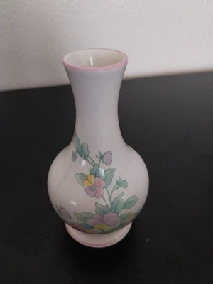 £1 • Buy Royal Worcester Palissy Chantille Pattern Footed Bud Vase