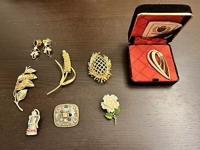 Vintage Jewelry Lot Brooch Pin Earrings • $89.99