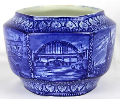 Pretty Vintage Ringtons Maling Ware Blue & White Newcastle Upon Tyne Tea Caddy • £9.95