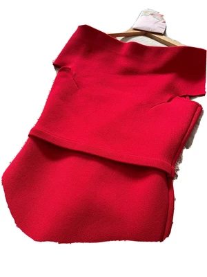 $160 • Buy Scanlan Theodore Crepe Set