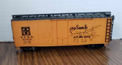 HO Scale Train SFRD 35829 Santa Fe All The Way Box Car • $7.99