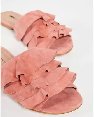 Matiko Roselyn Leather Ruffled Peach Slide Sandals Shoes Size 7 USA • $65