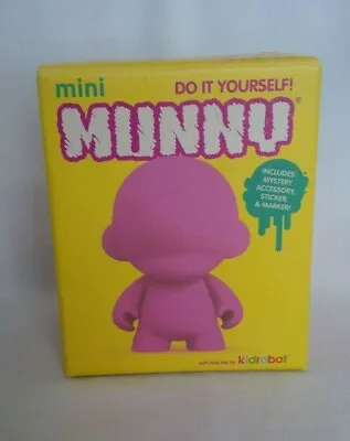 KIDROBOT Pink Mini 4  MUNNY Do It Yourself! 2008 Vinyl Art Figure • $42