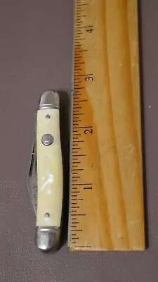 Vintage Imperial Prov RI USA 2 Blade Folding Knife Cracked Ice Handles 00128 • $12