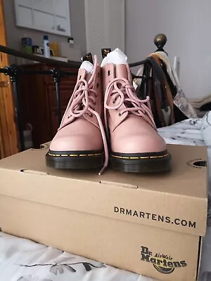 Womens Dr Martens 101 6 Eye Boot Peach Beige Virginia Size 5/38 RRP £149 BNIB • £90