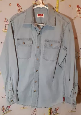 🤠 Wrangler Shirt Mens Small Blue Light Cotton Long Sleeve Button Down Shirt • $14.99