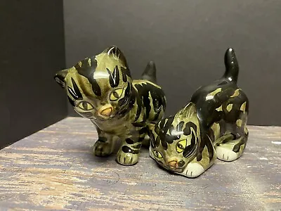 Vintage 1978 Seymour Mann Striped Kitten Pair Figurine Tail Up & Crouched READ • $25