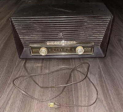 Vintage Motorola Golden Voice 66X Parts/Repair Tube Radio Bakelite READ • $65.57