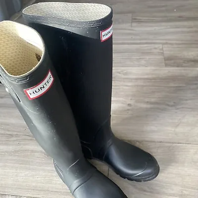 HUNTER Original Huntress Womens Size 7 Mat Black Rubber Tall Rain Boots • $42