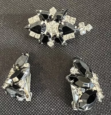 Black Clear Rhinestone Silver Tone Brooch Clip Earring Set Vintage • $23