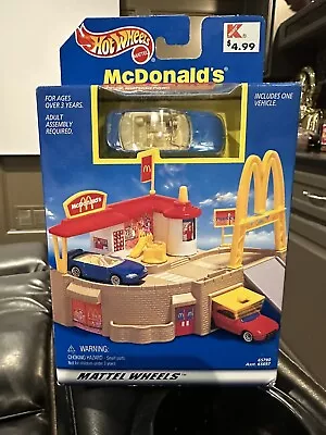 Hot Wheels  Mcdonalds Portable 1998 Action Packed Playset 65790 • $29.95