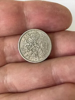 Great Britain - Queen Elizabeth II 6d / Sixpence 1962 Copper-Nickel Coin • £0.89