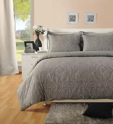 Cotton Rich Dark Grey Super King Paisley Print Duvet Cover Set • £29.95