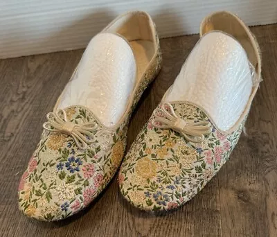 VTG Daniel Green Slippers Comfy House Shoes Brocade Floral Jacquard Tapestry 10 • $29.99