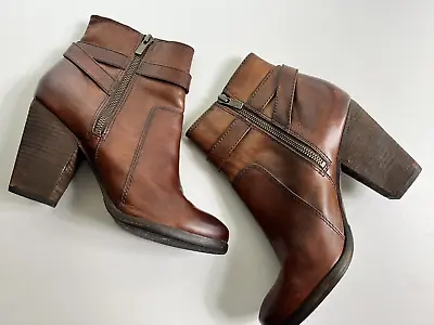 FRYE Patty Riding Bootie Leather Ankle Boots Women Size 8.5 • $94.05