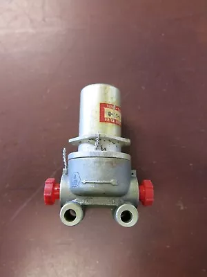 Vintage Bendix Fuel Filter 268556 • $44.10