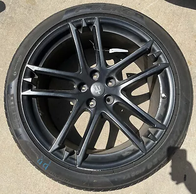 2007 - 2017 Maserati GranTurismo Sport 20  Rear Black Wheel Rim Tire 83078500 • $920