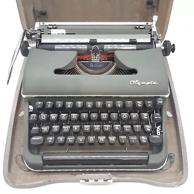 Vintage Olympia Germany De Luxe Compact Typewriter With Case (#H1/13) • £49.99