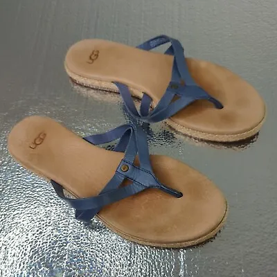 Ugg Women's Slip On Thongs Flip Flops Sandals Shoes Size 6 • $23.99