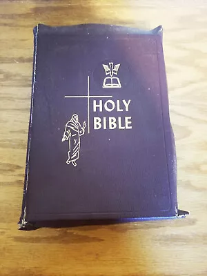 Vintage The Catholic Press Holy Bible Family Edition Of The Catholic Bible 1950 • $31.50