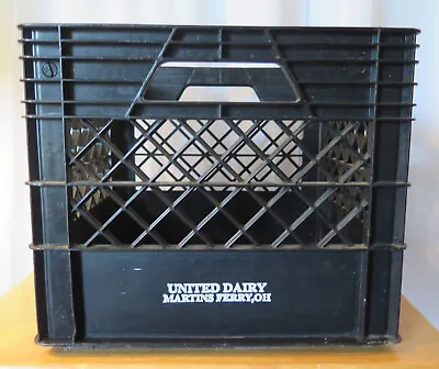 Vintage Milk Crate Valley Bell Charlseston WV United Dairy Martins Ferry Ohio • £12.30