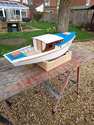 Model Sailing Yacht Sailboat 4 Radio Control + Rudder Servo & New Sail Winch • £50