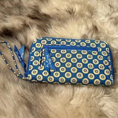 Vera Bradley Zip Around Wallet / Wristlet - Riviera Blue Pattern • $5.50