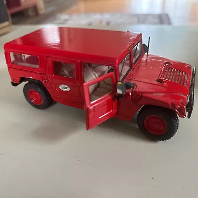 Maisto Hummer Station Wagon Die Cast Metal Toy Truck Scale: 1/18 • $12