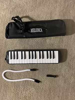 Aiersi 32 Key Piano Melodica W/ 2 Mouthpieces & Case • $25