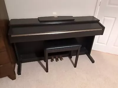 Yamaha Clavinova CLP-320 Digital Piano With Matching Stool In Glossy Black • £375