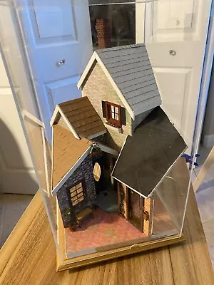 1:24 Artisan-crafted Three Gables House/Shop Dollhouse Miniatures Finished +Case • $198.60