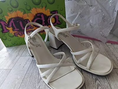 VTG MUDD Y2K White Smooth Kimberly Strap Chunky Sandals Heel- Size 8 M. W/OG Box • $20