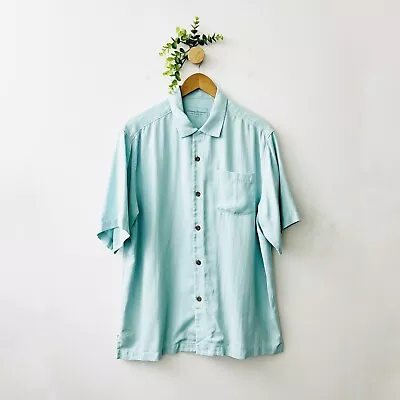 Tommy Bahama Original Fit Silk Blend Aqua Blue Button Down Shirt Size Medium • $24.95