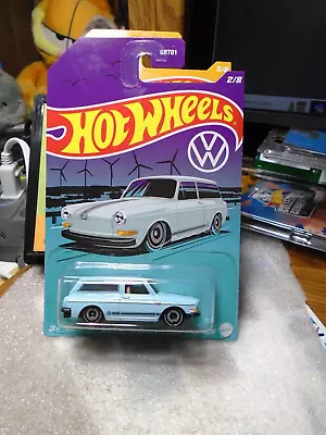 Hot Wheels Volkswagen Series Custom '69 Volkswagen Squareback • $5