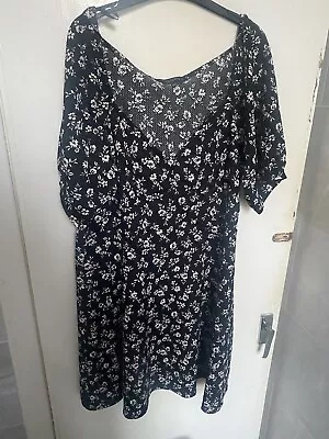 Dorothy Perkins Black Floral Shift Swing Dress Size 20 • $1.25