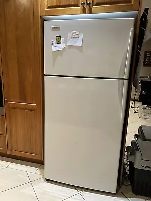 Westinghouse Fridge 520 LTR *FREE PARTS* GLASS PLASTIC SHELVES ETC • $0.01