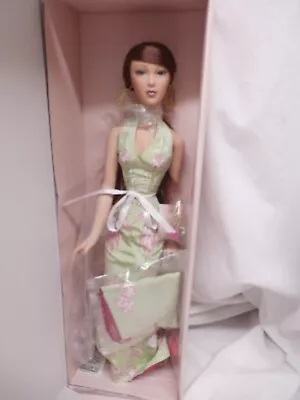 Madame Alexander WILD ORCHIDS JADDE LEE #20/750 38825 NRFB Fashion Doll 16  Alex • $75