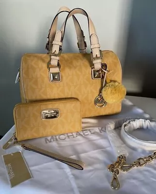 Michael Kors Limited Edition Grayson Satchel With Matching Wallet  • $299