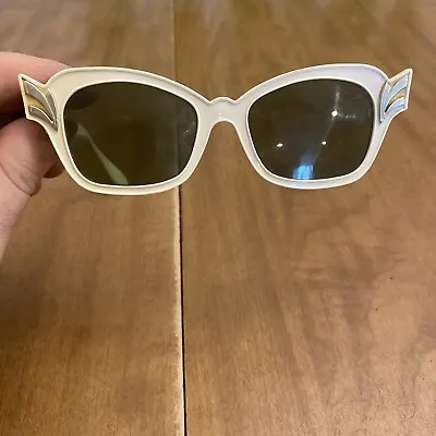 Vintage WILLSON Women's White Plastic Sunglasses Made In USA • $38.25