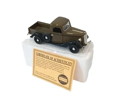 National Motor Museum Mint Ford V8 Pick Up Truck - Certificate + Box • £10