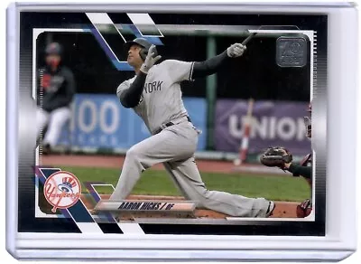 Aaron Hicks 2021 Topps Update Black /70 Yankees • $2.99