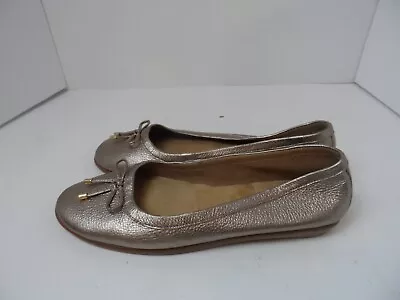 Michelle D Betsie Gold Women's Leather Ballet Flats - Size 10.5M • $24.99