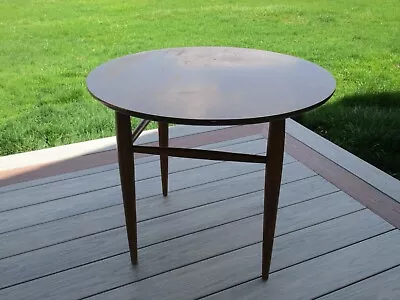 Mid Century Modern Circular Coffee Table By Mersman Furniture 8088 • $350