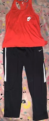 $22 • Buy Women’s Nike Medium Outfit Awesome Great Condition