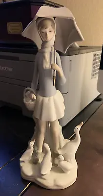 Lladro Girl W/ Umbrella & Geese MATTE 4510 Secondary Price $335 MINT Condition • $24.99