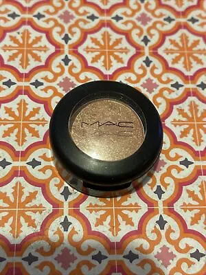 £7.99 • Buy Mac Eyeshadow - Gleam (lustre) - New No Box